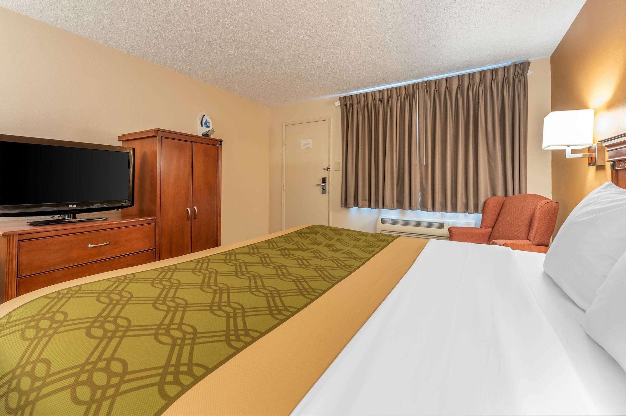 Econo Lodge Downtown Луисвил Екстериор снимка