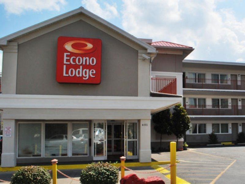 Econo Lodge Downtown Луисвил Екстериор снимка