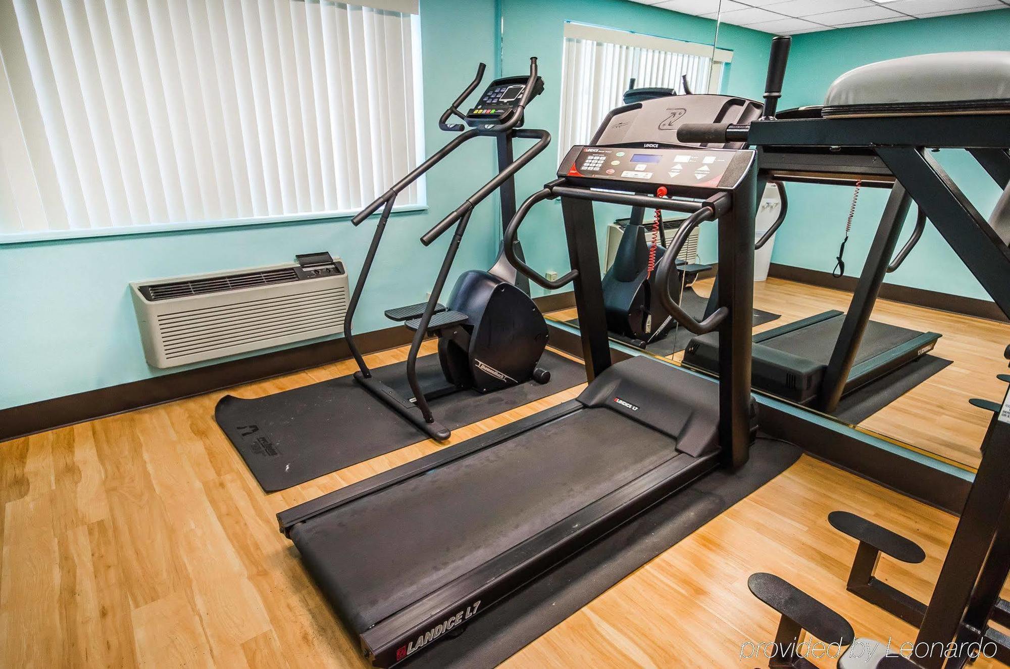 Econo Lodge Downtown Луисвил Екстериор снимка