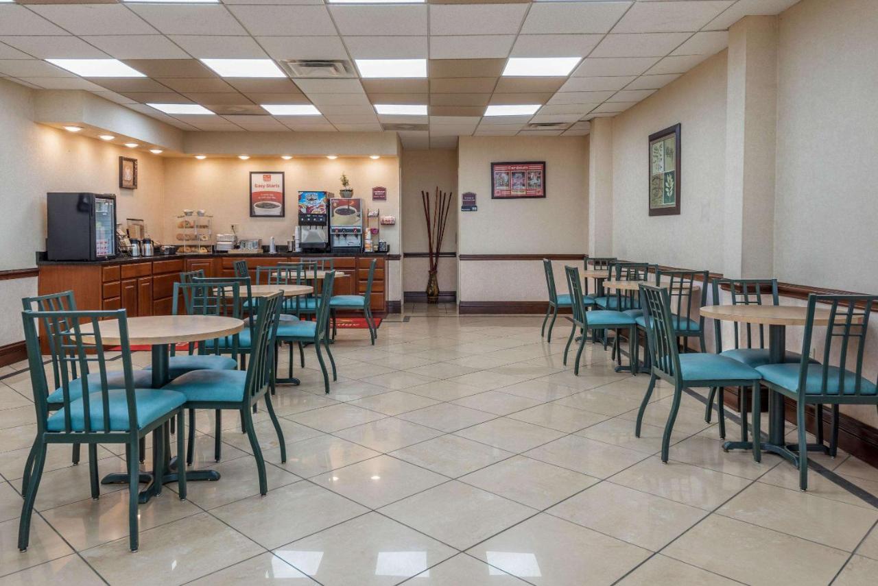Econo Lodge Downtown Луисвил Екстериор снимка