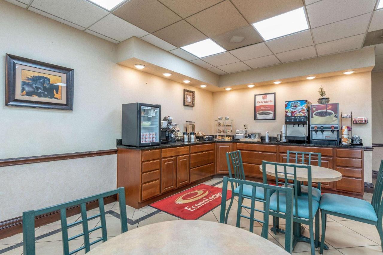Econo Lodge Downtown Луисвил Екстериор снимка
